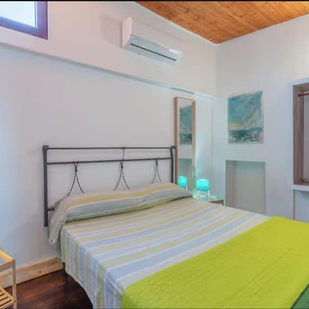 Villa Con Piscina Al Mare โอญินา ภายนอก รูปภาพ