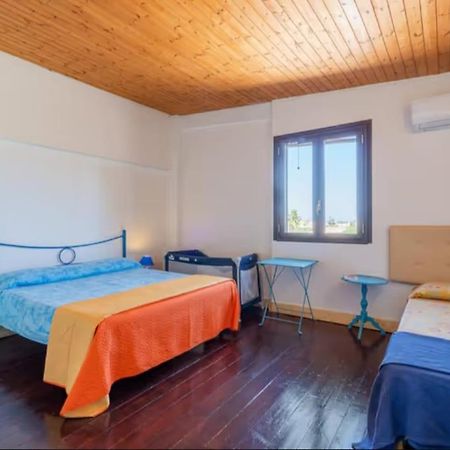 Villa Con Piscina Al Mare โอญินา ภายนอก รูปภาพ