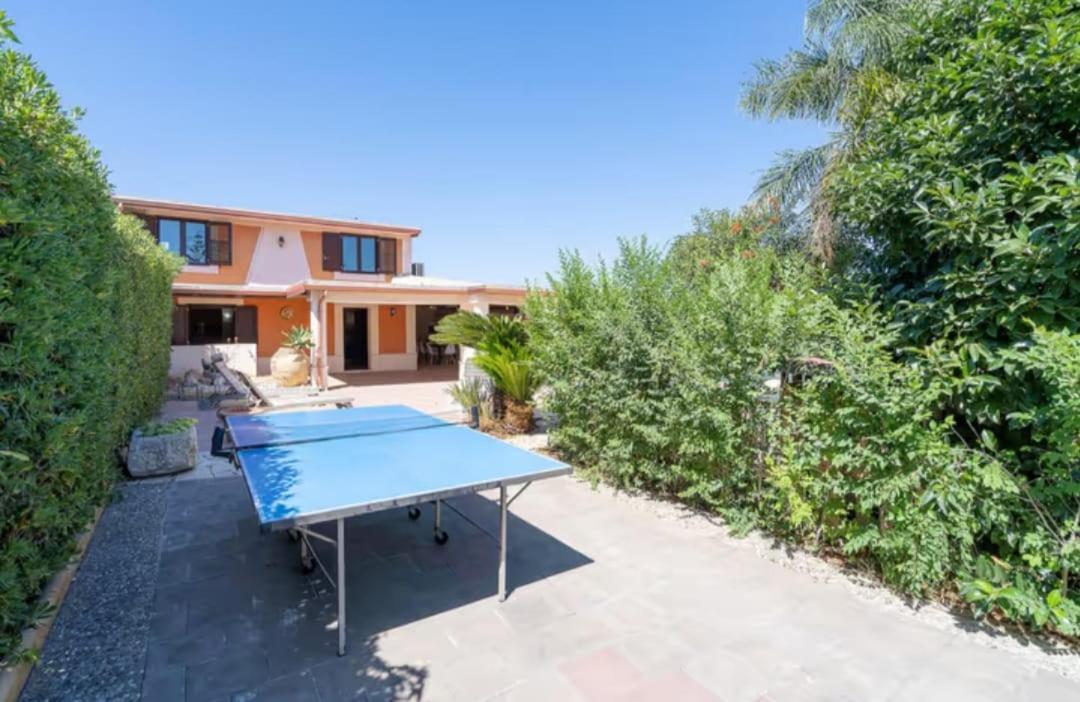 Villa Con Piscina Al Mare โอญินา ภายนอก รูปภาพ